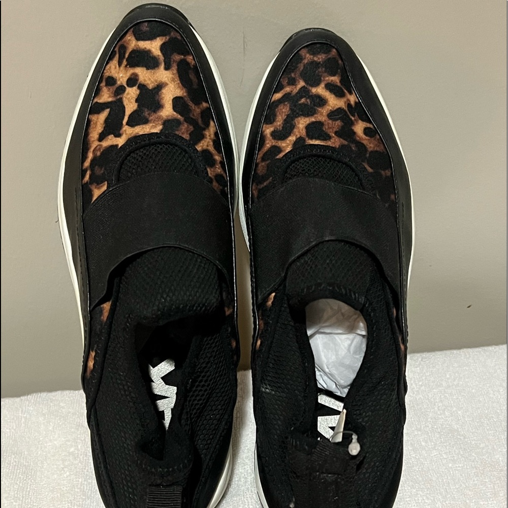 Sneakers 10